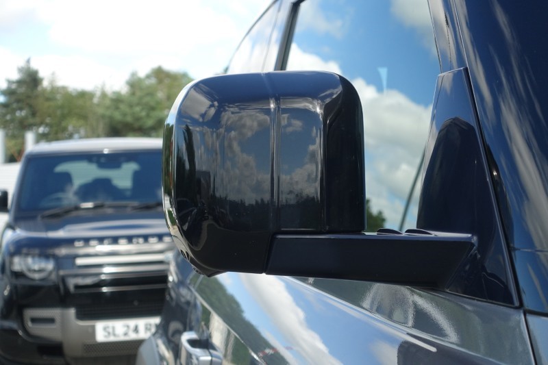 2022 (72) LAND ROVER DEFENDER 3.0 D250 HSE 90 3dr Auto 5571212