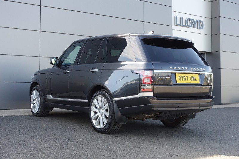 2017 (67) LAND ROVER RANGE ROVER 3.0 TDV6 Vogue SE 4dr Auto 1