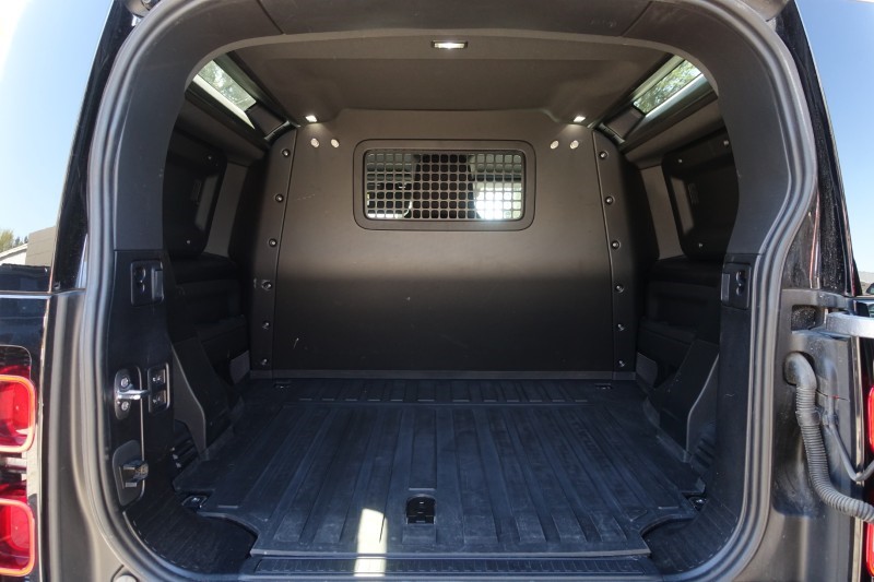 2023 (73) LAND ROVER COMMERCIAL DEFENDER 3.0 D250 Hard Top SE Auto [3 Seat] 5349580