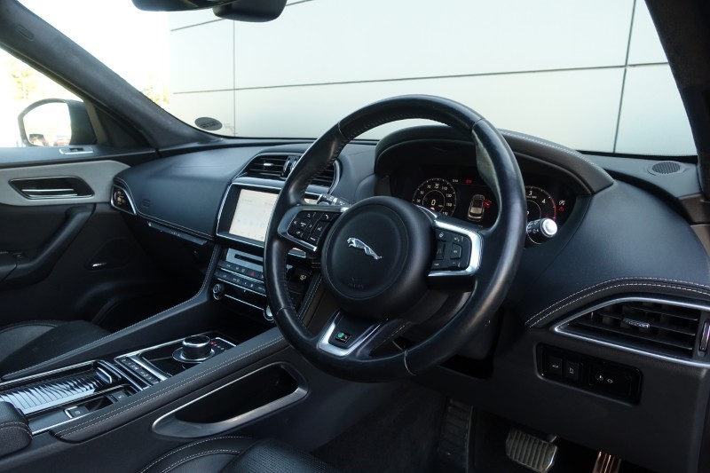 2019 (68) JAGUAR F-PACE 2.0d [240] R-Sport 5dr Auto AWD 5355088