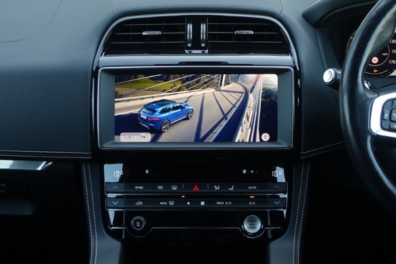 2019 (68) JAGUAR F-PACE 2.0d [240] R-Sport 5dr Auto AWD 5355053