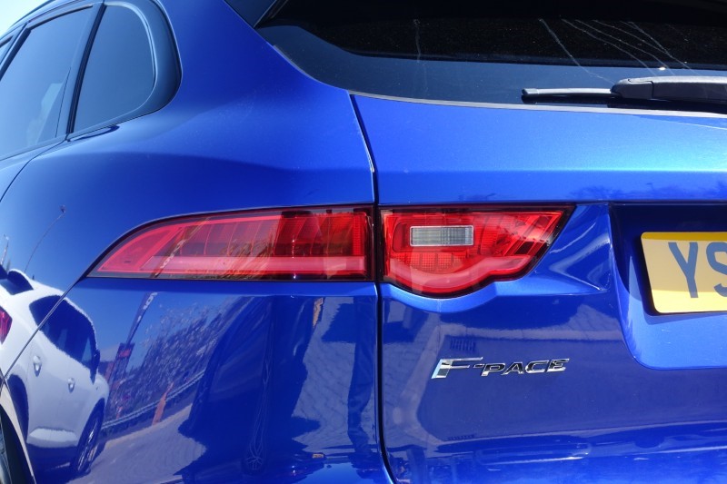 2019 (68) JAGUAR F-PACE 2.0d [240] R-Sport 5dr Auto AWD 5355058