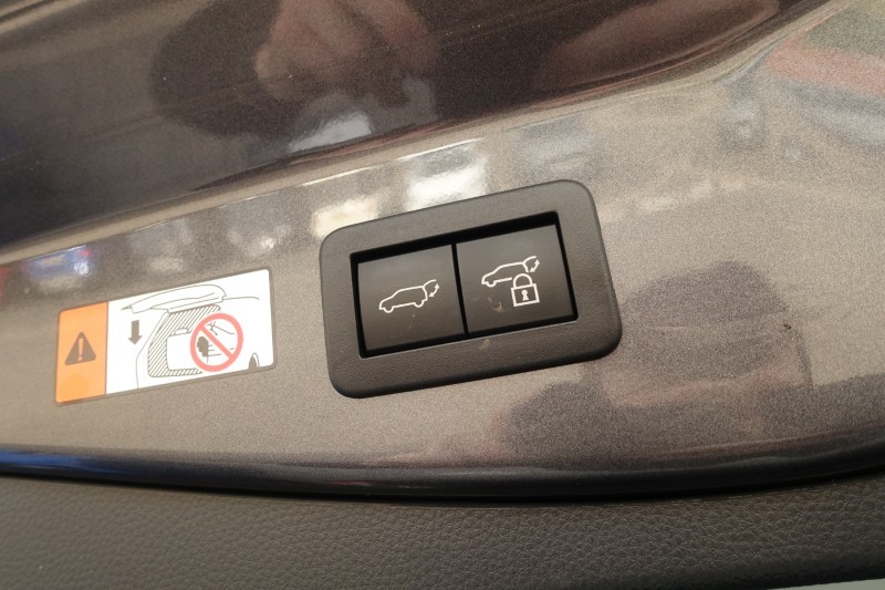 2024 (24) TOYOTA C-HR 1.8 Hybrid Design 5dr CVT 5377389