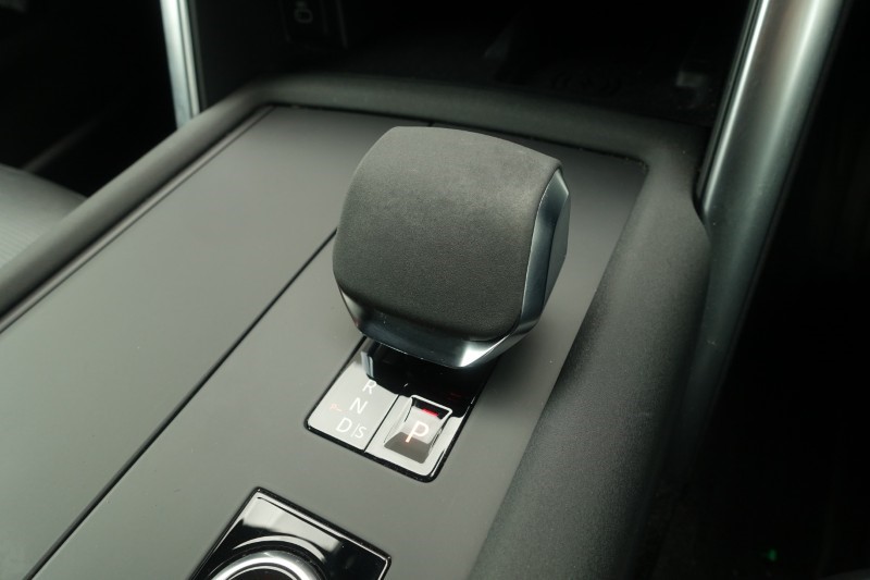 2023 (23) LAND ROVER COMMERCIAL DISCOVERY 3.0 D300 R-Dynamic SE Commercial Auto 5413344