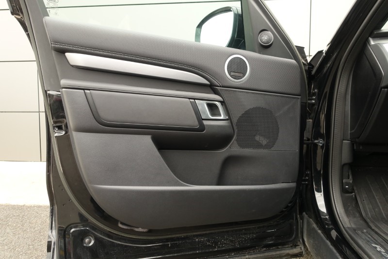 2023 (23) LAND ROVER COMMERCIAL DISCOVERY 3.0 D300 R-Dynamic SE Commercial Auto 5413369