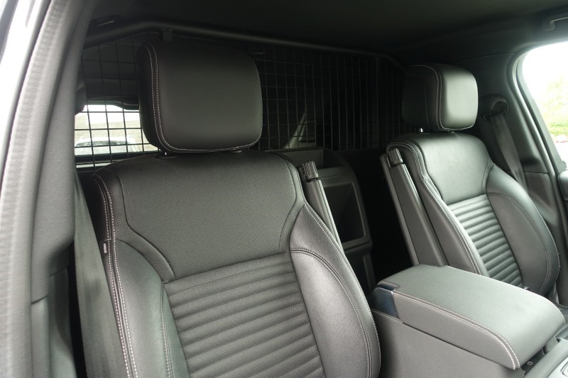 2023 (23) LAND ROVER COMMERCIAL DISCOVERY 3.0 D300 R-Dynamic SE Commercial Auto 5413384