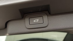 2023 (23) LAND ROVER COMMERCIAL DISCOVERY 3.0 D300 R-Dynamic SE Commercial Auto 5413365