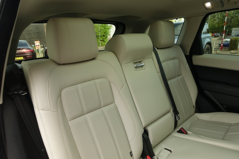 2021 (21) LAND ROVER RANGE ROVER SPORT 3.0 D300 HSE Dynamic 5dr Auto 5374395