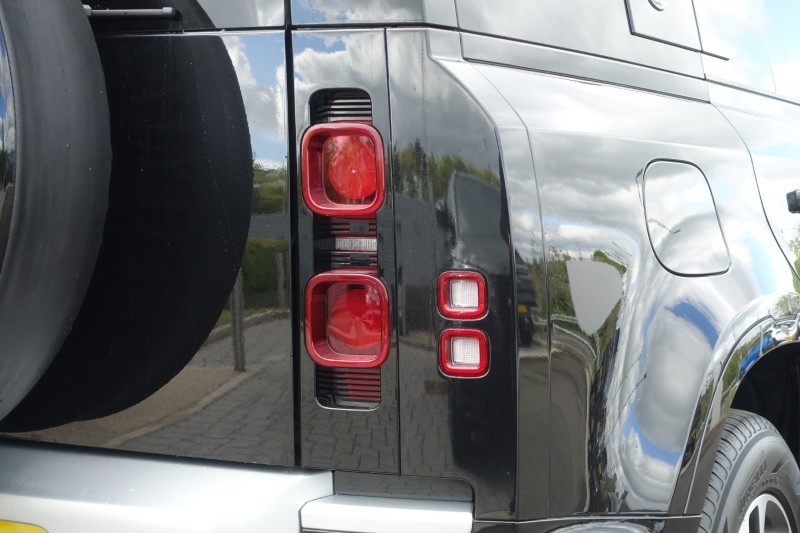 2024 (24) LAND ROVER DEFENDER 3.0 D250 XS Edition 110 5dr Auto 5388610