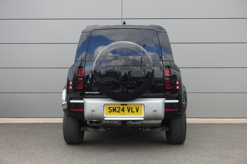 2024 (24) LAND ROVER DEFENDER 3.0 D250 XS Edition 110 5dr Auto 5388589