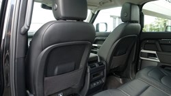 2024 (24) LAND ROVER DEFENDER 3.0 D250 XS Edition 110 5dr Auto 5388642