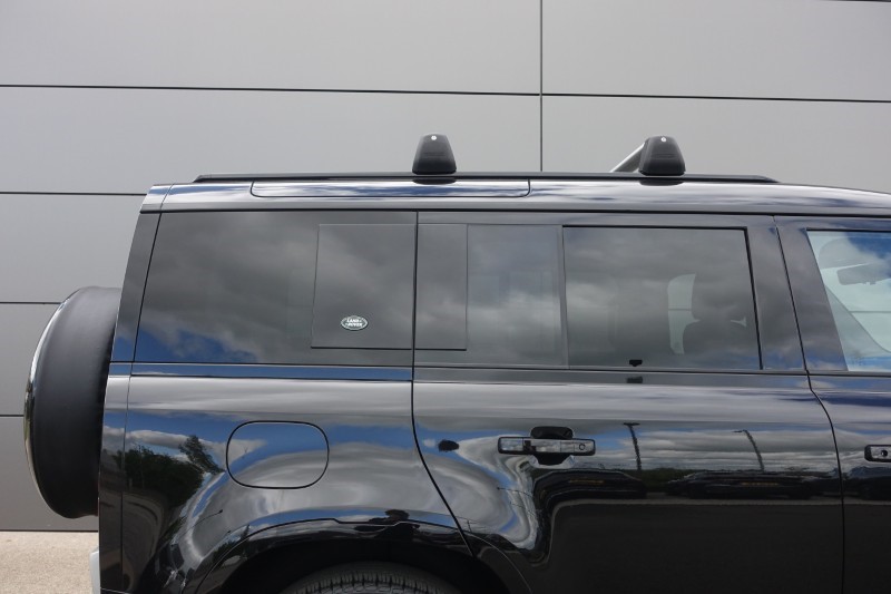 2024 (24) LAND ROVER DEFENDER 3.0 D250 XS Edition 110 5dr Auto 5388608
