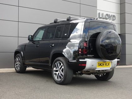 2024 (24) LAND ROVER DEFENDER 3.0 D250 XS Edition 110 5dr Auto