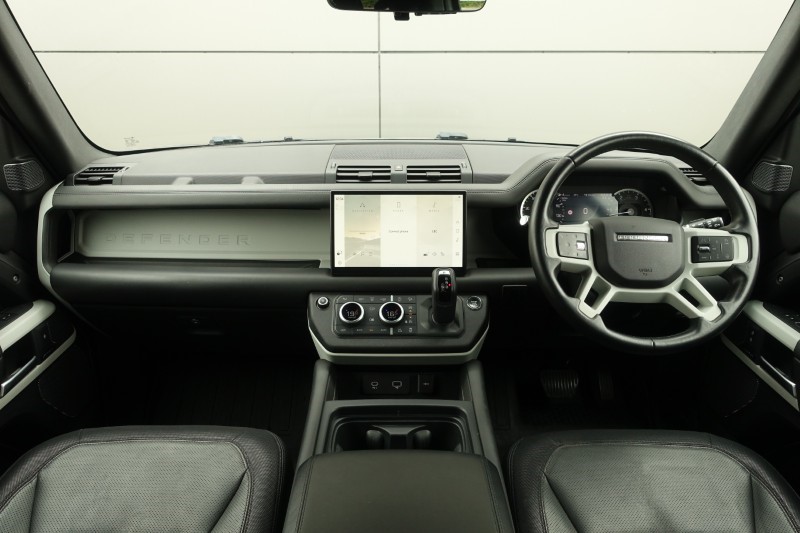 2023 (23) LAND ROVER DEFENDER 3.0 D250 X-Dynamic HSE 110 5dr Auto [7 Seat] 5635697