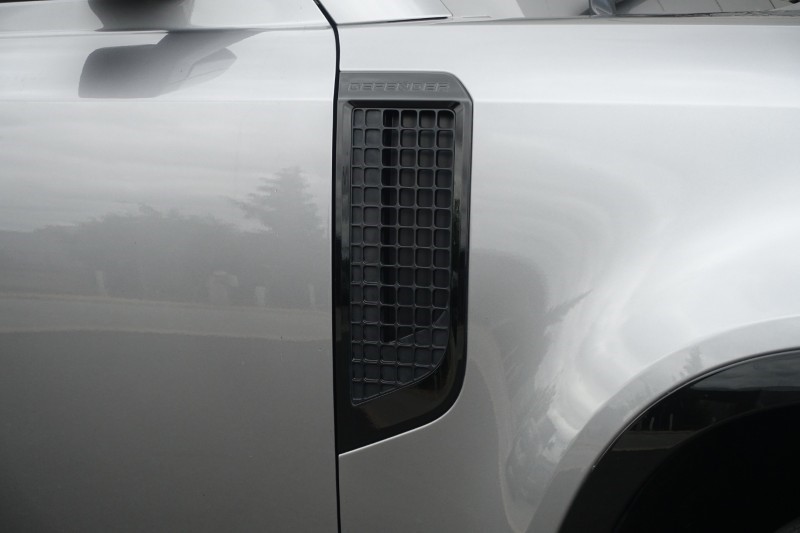 2023 (23) LAND ROVER DEFENDER 3.0 D250 X-Dynamic HSE 110 5dr Auto [7 Seat] 5635708