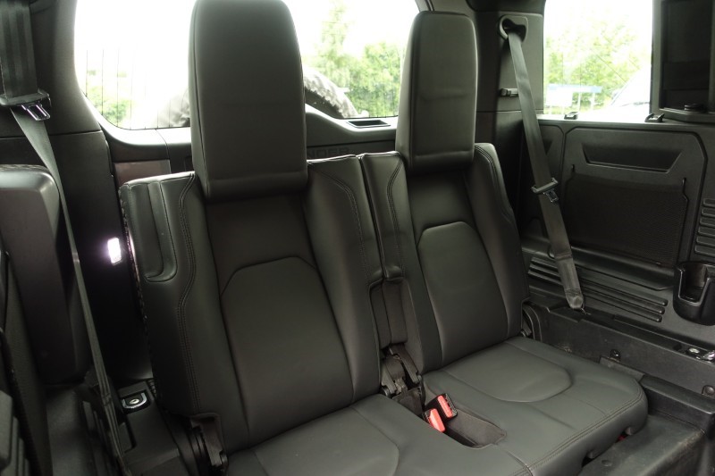 2023 (23) LAND ROVER DEFENDER 3.0 D250 X-Dynamic HSE 110 5dr Auto [7 Seat] 5635724