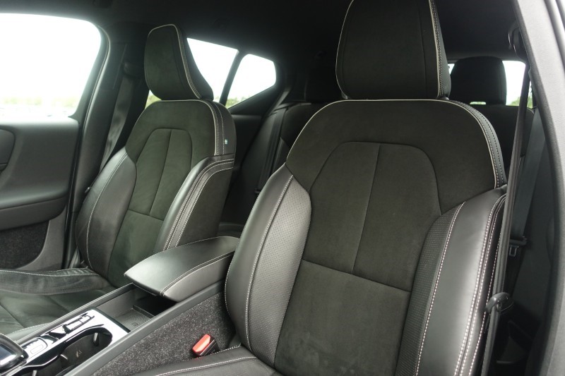 2021 (21) VOLVO XC40 1.5 T5 Recharge PHEV R DESIGN 5dr Auto 5433778