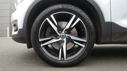 2021 (21) VOLVO XC40 1.5 T5 Recharge PHEV R DESIGN 5dr Auto 5433747