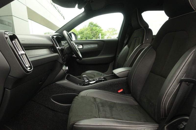 2021 (21) VOLVO XC40 1.5 T5 Recharge PHEV R DESIGN 5dr Auto 5433719