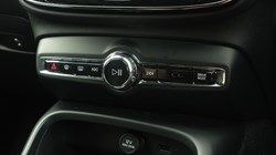 2021 (21) VOLVO XC40 1.5 T5 Recharge PHEV R DESIGN 5dr Auto 5433762