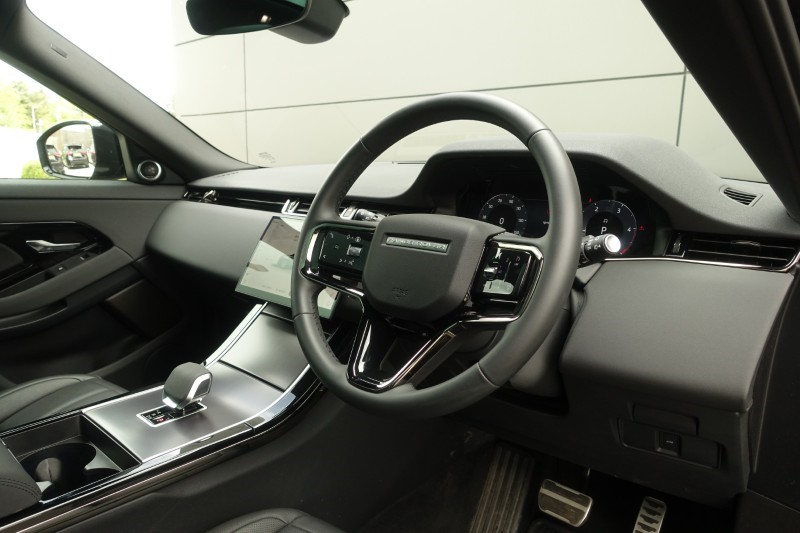 2025 (75) LAND ROVER RANGE ROVER EVOQUE 2.0 D200 Dynamic SE 5dr Auto 5402398