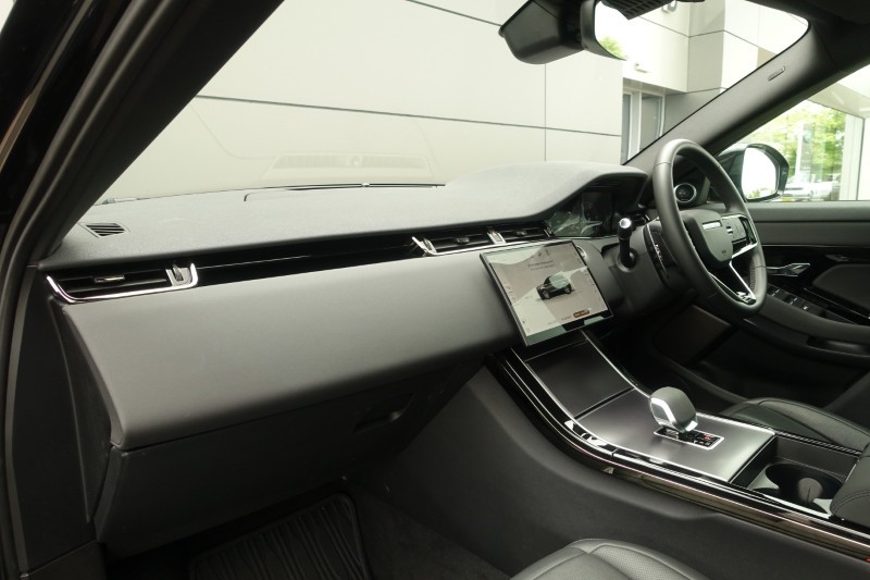 2025 (75) LAND ROVER RANGE ROVER EVOQUE 2.0 D200 Dynamic SE 5dr Auto 5402415