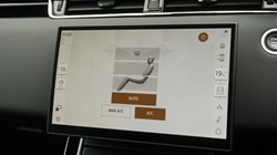 2025 (75) LAND ROVER RANGE ROVER EVOQUE 2.0 D200 Dynamic SE 5dr Auto 5402396
