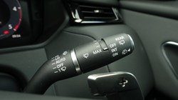 2025 (75) LAND ROVER RANGE ROVER VELAR 2.0 D200 MHEV Dynamic SE 5dr Auto 5417784
