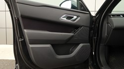 2025 (75) LAND ROVER RANGE ROVER VELAR 2.0 D200 MHEV Dynamic SE 5dr Auto 5417809