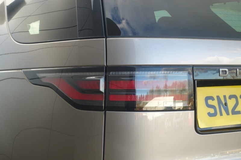 2023 (23) LAND ROVER DISCOVERY 3.0 D300 R-Dynamic HSE 5dr Auto 5482216