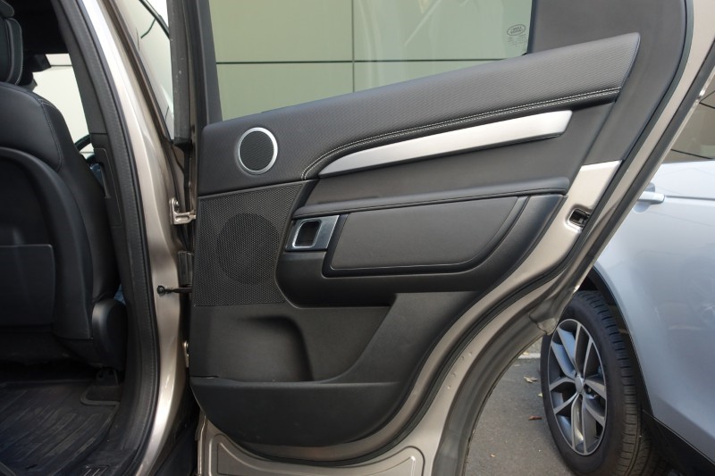 2023 (23) LAND ROVER DISCOVERY 3.0 D300 R-Dynamic HSE 5dr Auto 5482253