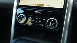 2023 (23) LAND ROVER DISCOVERY 3.0 D300 R-Dynamic HSE 5dr Auto 5482244
