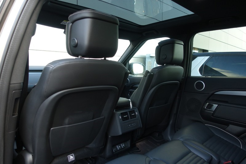 2023 (23) LAND ROVER DISCOVERY 3.0 D300 R-Dynamic HSE 5dr Auto 5482258