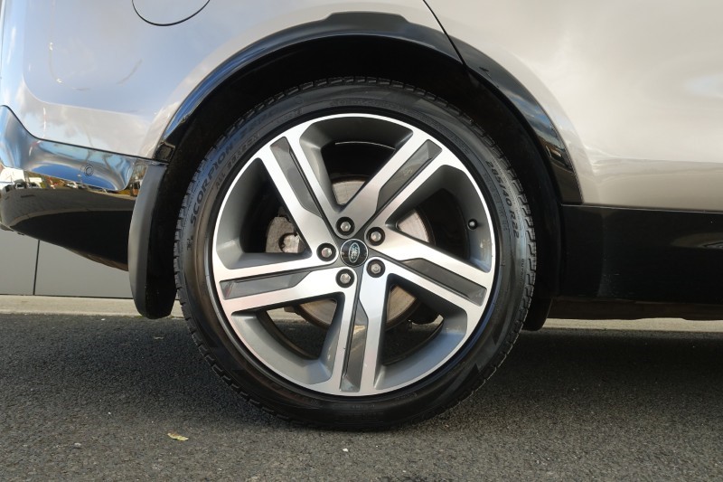 2023 (23) LAND ROVER DISCOVERY 3.0 D300 R-Dynamic HSE 5dr Auto 5482222