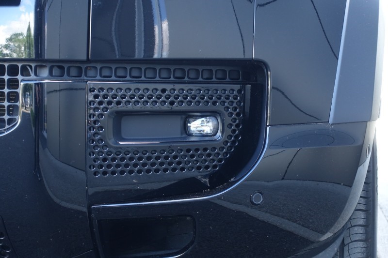 2024 (24) LAND ROVER DEFENDER 3.0 D250 X-Dynamic HSE 90 3dr Auto 5490949