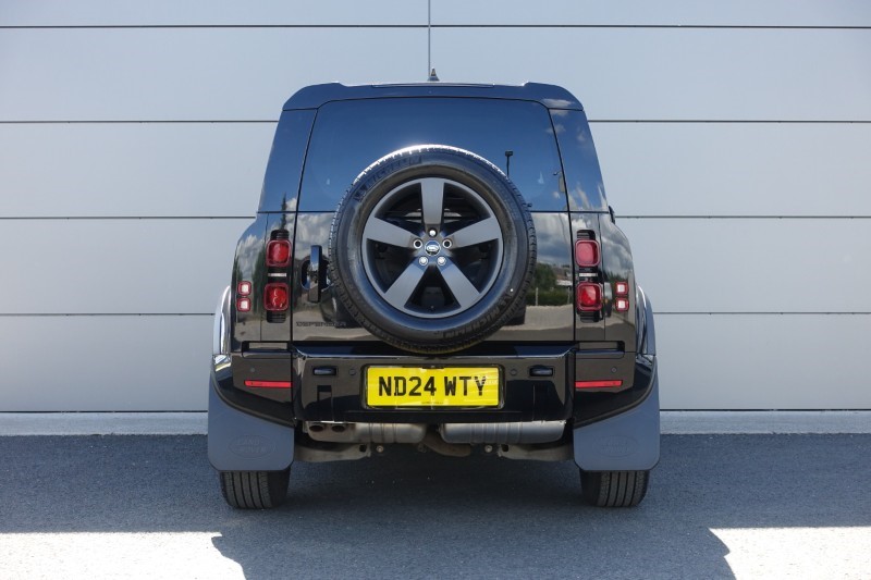 2024 (24) LAND ROVER DEFENDER 3.0 D250 X-Dynamic HSE 90 3dr Auto 5490920