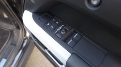 2024 (24) LAND ROVER DEFENDER 3.0 D250 X-Dynamic HSE 90 3dr Auto 5490967