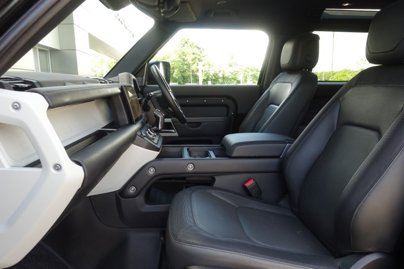 2024 (24) LAND ROVER DEFENDER 3.0 D250 X-Dynamic HSE 90 3dr Auto 5490917