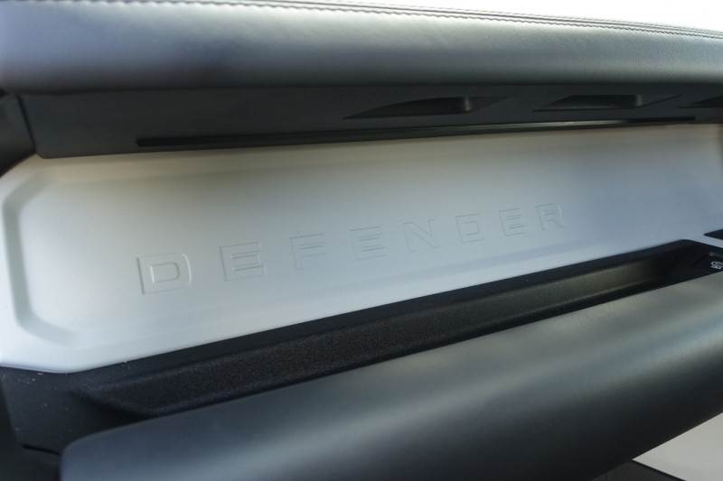 2024 (24) LAND ROVER DEFENDER 3.0 D250 X-Dynamic HSE 90 3dr Auto 5490971