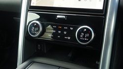 2026 (26) LAND ROVER DISCOVERY 3.0 D350 Dynamic HSE 5dr Auto 5413027