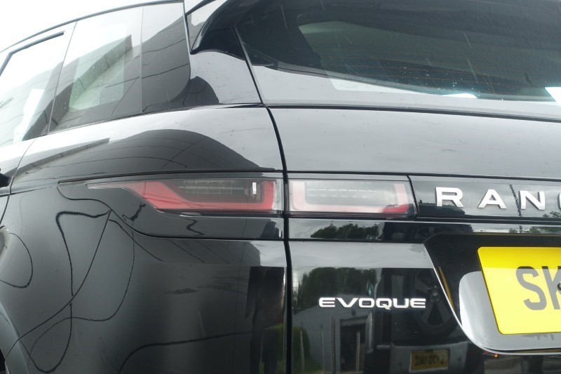 2021 (21) LAND ROVER RANGE ROVER EVOQUE 2.0 D200 S 5dr Auto 5449878