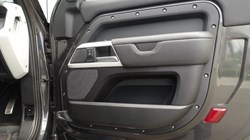 2022 (22) LAND ROVER DEFENDER 3.0 D250 X-Dynamic HSE 90 3dr Auto 5445369