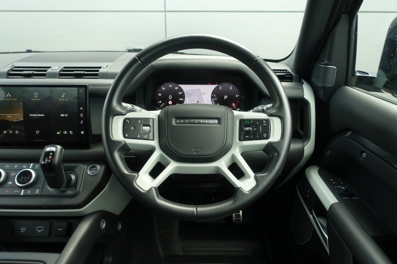 2022 (22) LAND ROVER DEFENDER 3.0 D250 X-Dynamic HSE 90 3dr Auto 5445331