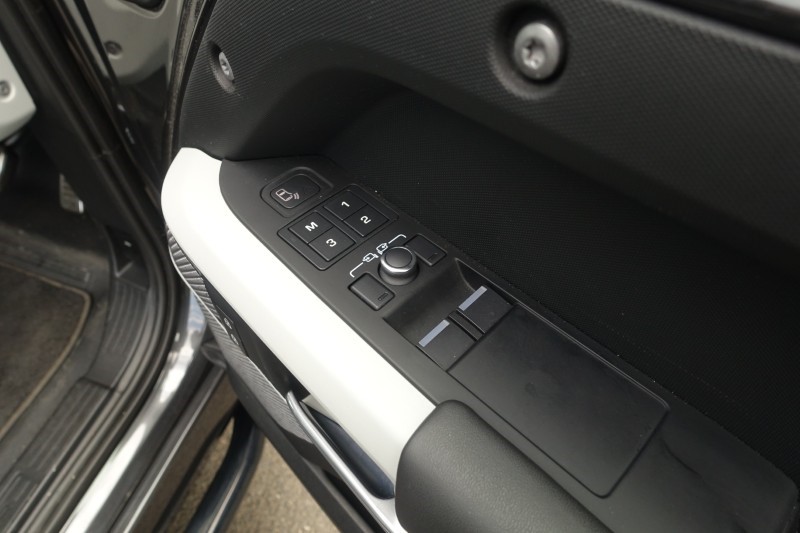 2022 (22) LAND ROVER DEFENDER 3.0 D250 X-Dynamic HSE 90 3dr Auto 5445371