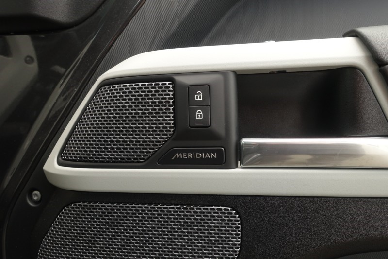 2022 (22) LAND ROVER DEFENDER 3.0 D250 X-Dynamic HSE 90 3dr Auto 5445370