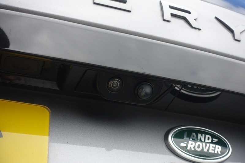 2020 (20) LAND ROVER DISCOVERY 3.0 SD6 HSE 5dr Auto 5510112