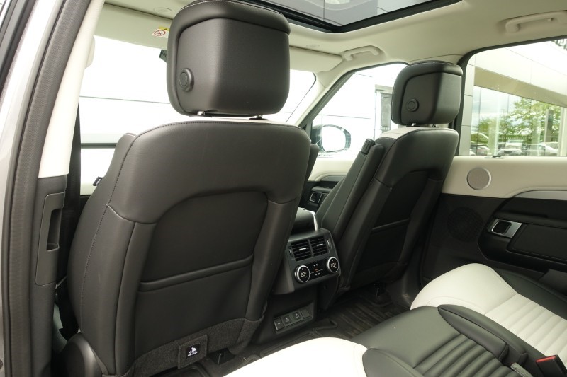 2025 (75) LAND ROVER DISCOVERY 3.0 D350 Dynamic SE 5dr Auto 5432863