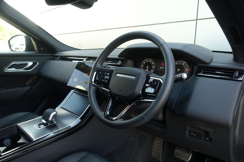 2025 (75) LAND ROVER RANGE ROVER VELAR 2.0 D200 MHEV Dynamic SE 5dr Auto 5483989
