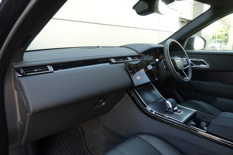 2025 (75) LAND ROVER RANGE ROVER VELAR 2.0 D200 MHEV Dynamic SE 5dr Auto 5484004