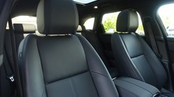 2025 (75) LAND ROVER RANGE ROVER VELAR 2.0 D200 MHEV Dynamic SE 5dr Auto 5483990